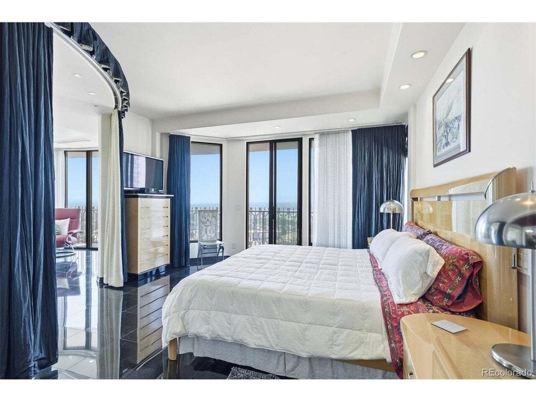 Condo in Denver, Colorado, United States 5 - 18353930