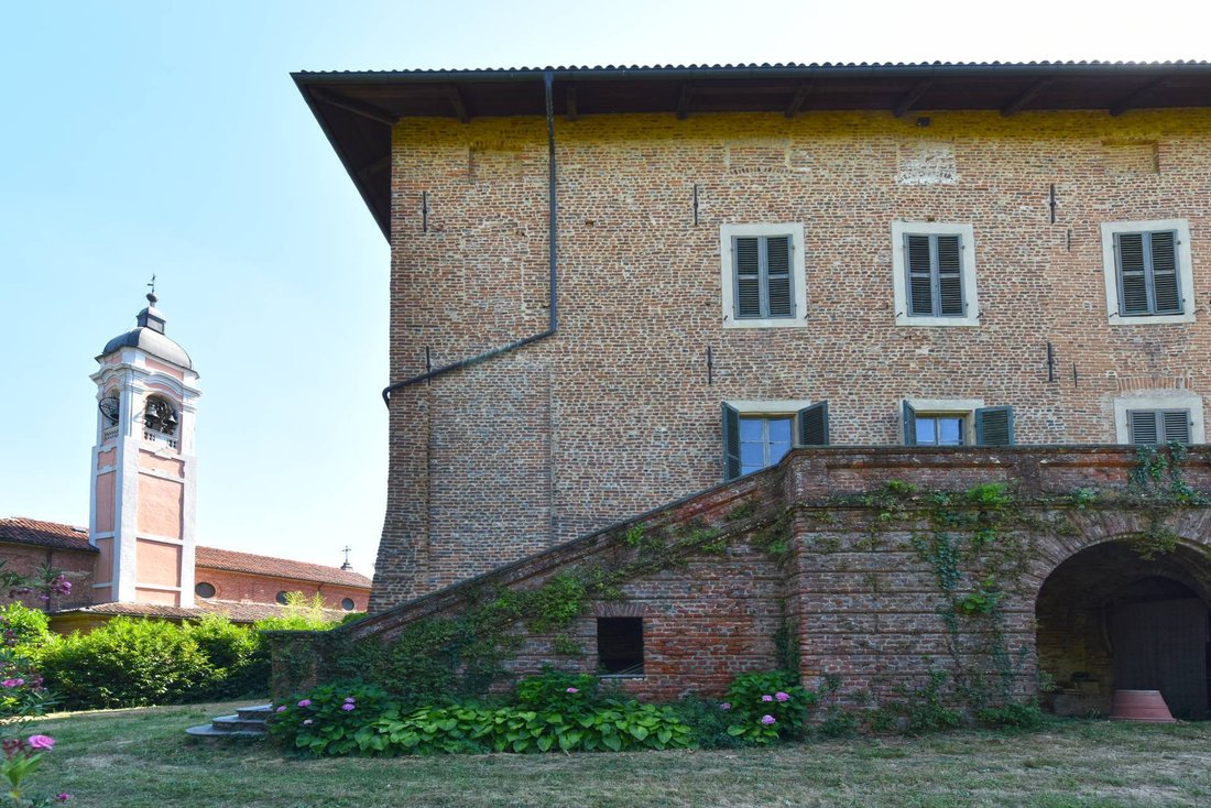 Castello a Centro, Asti, Piemonte 4 - 16651679