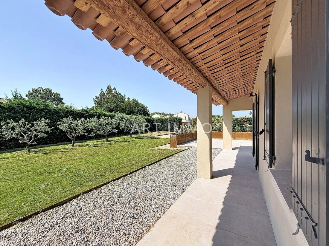 House in Robion, Provence-Alpes-Côte d'Azur, France 3 - 18568974