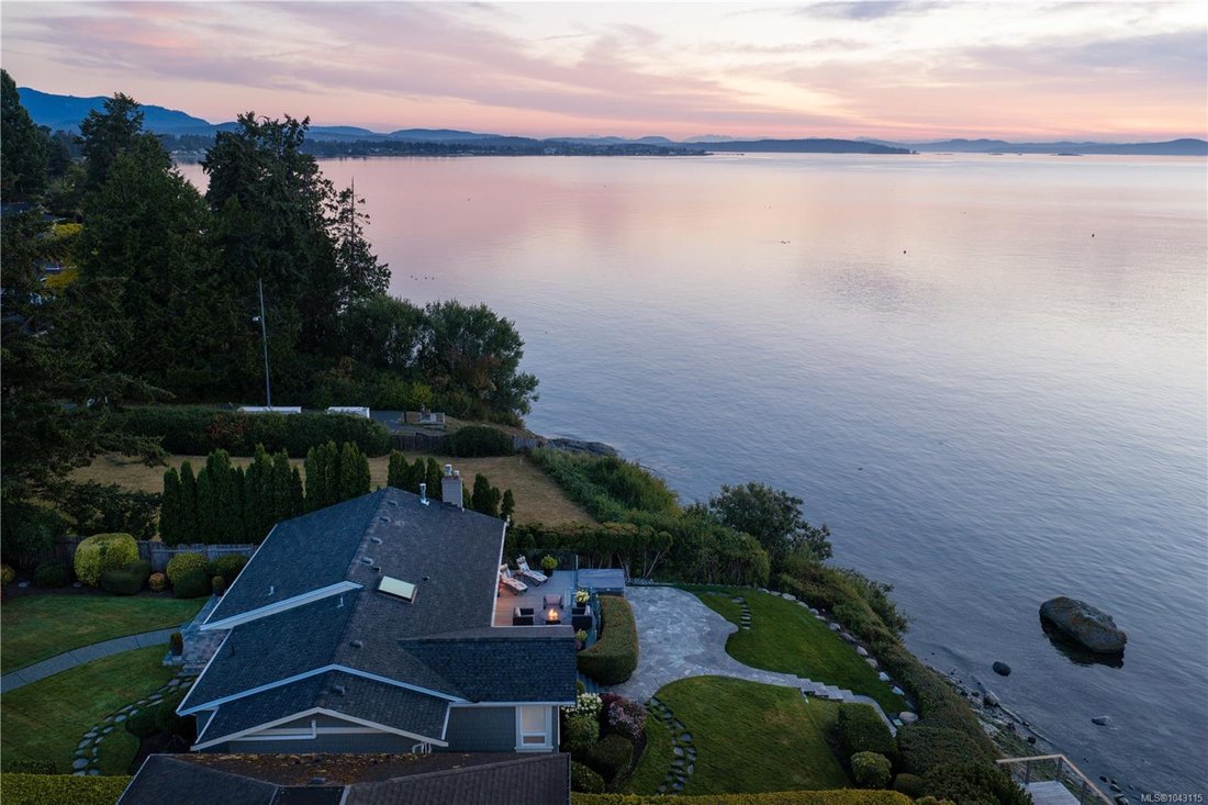 House in North Saanich, British Columbia, Canada 1 - 18441639
