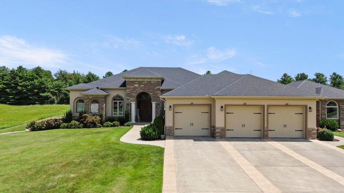 House in Bronston, Kentucky, United States 1 - 18572082