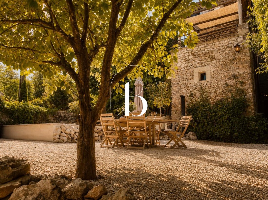 Tenuta a Barjac, Occitania, Francia 1 - 18570886