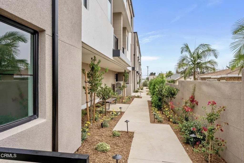 Condo in San Gabriel, California, United States 5 - 18569224
