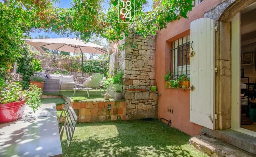 House in Granettes-Jauberte-Sainte Anne, Aix-en-Provence, France 1