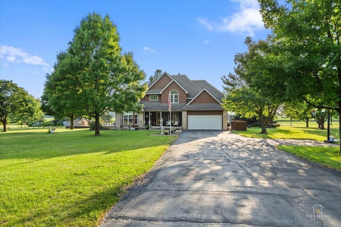 House in Oswego, Illinois, United States 3 - 18570753