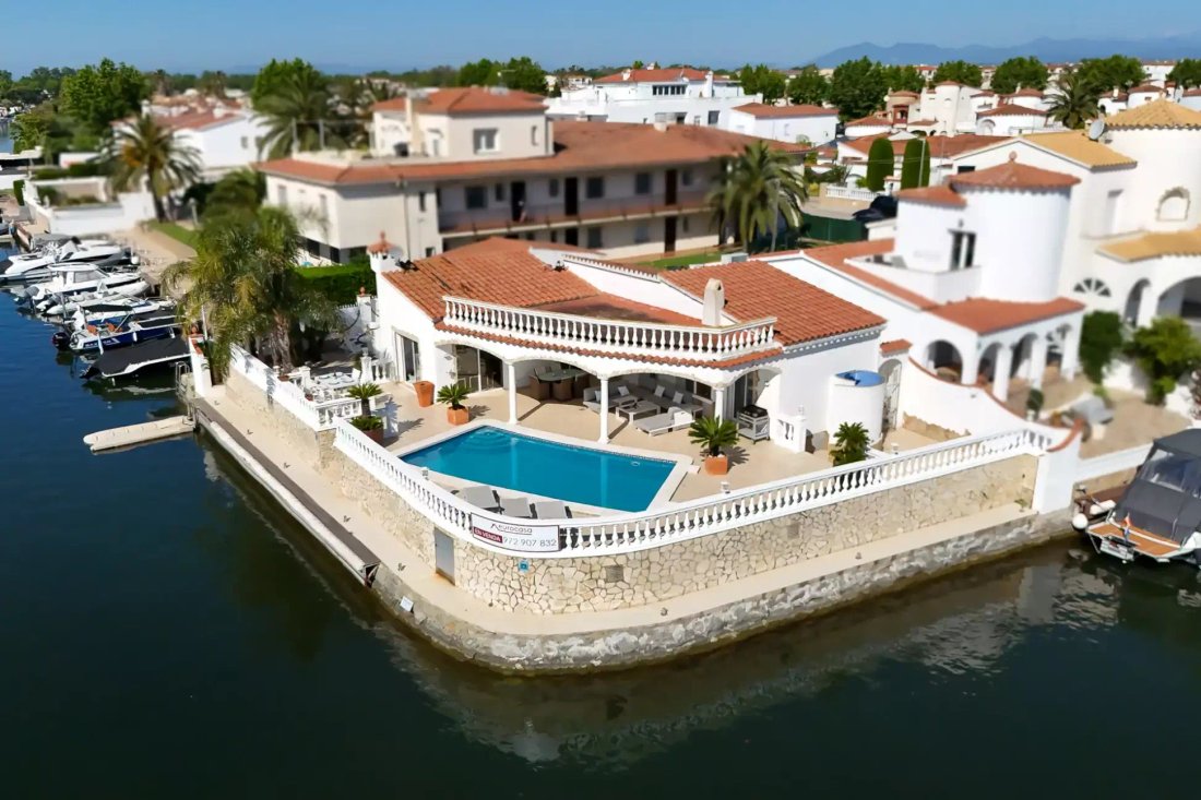 House in Empuriabrava, Catalonia, Spain 4 - 18573030