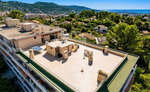 Apartment in Maurice Jeanpierre, Le Cannet, France 1