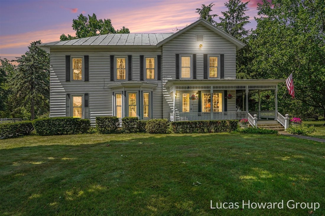 House in Plainwell, Michigan, United States 2 - 18569092