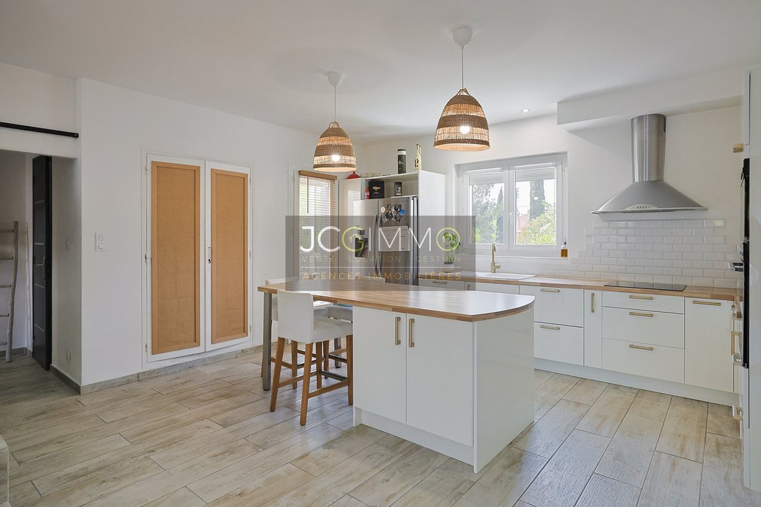 Villa in Aguillon, Toulon, France 5 - 18569531