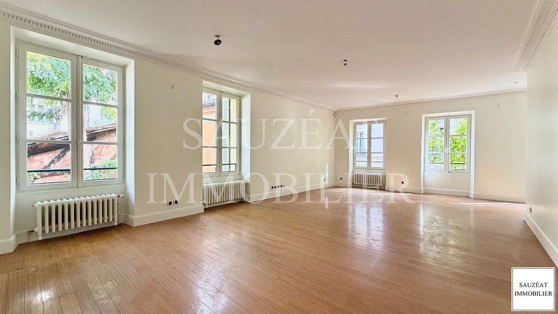 Apartment in Montrouge, Ile-de-France, France 2 - 18568988