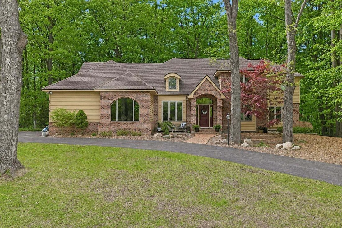 House in Garfield Township, Michigan, United States 4 - 18571462