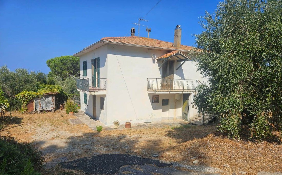 Country House in San Vincenzo, Tuscany, Italy 3 - 18570619