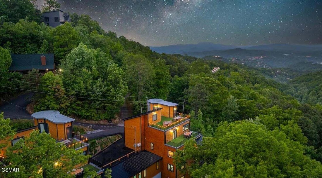 House in Gatlinburg, Tennessee, United States 5 - 18573561