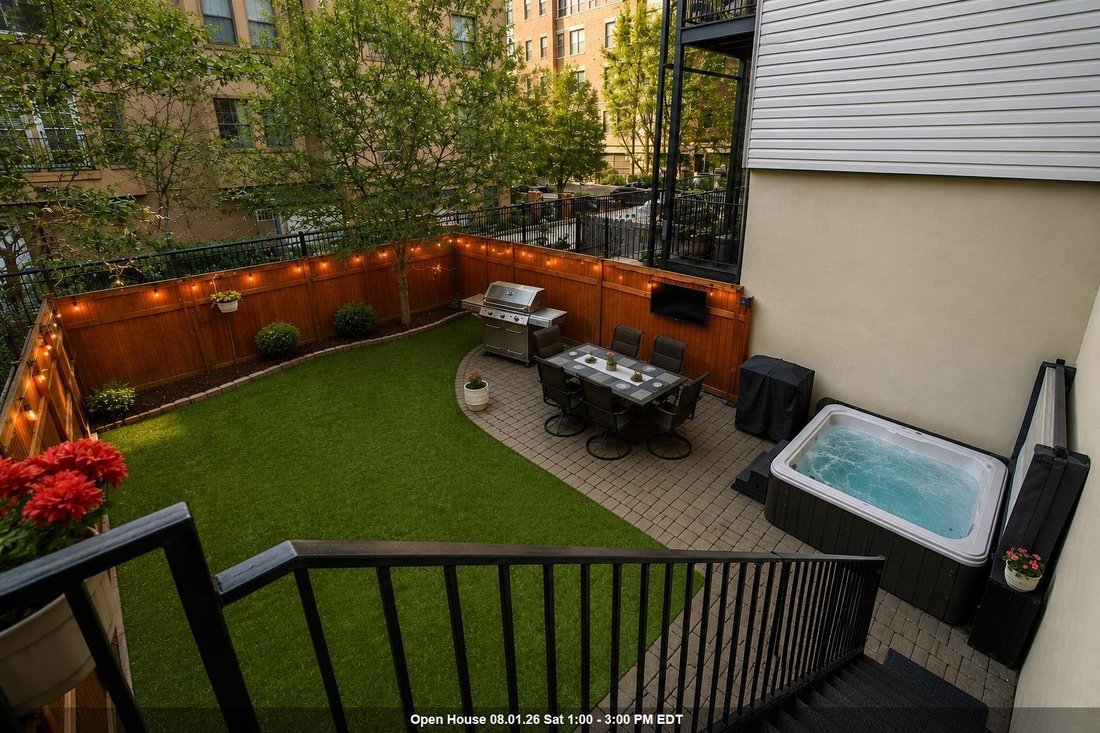Condo in Hoboken, New Jersey, United States 1 - 18570170