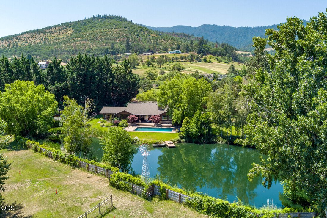House in Ashland, Oregon, United States 1 - 18570442