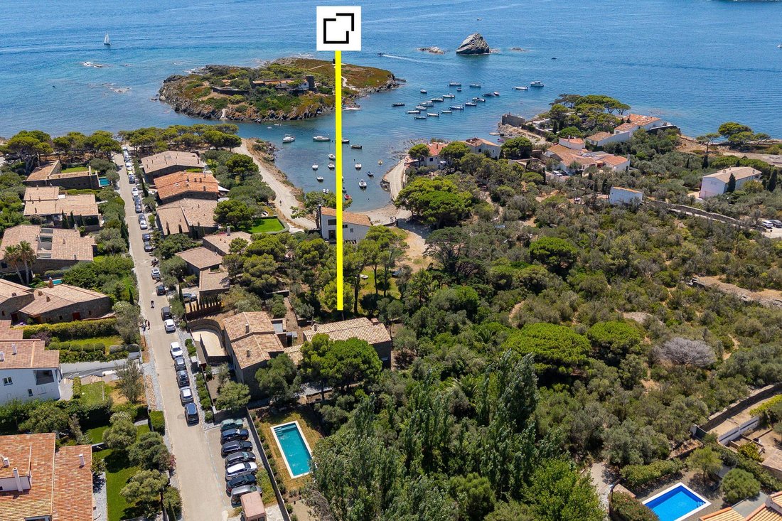 Villa in Cadaques, Catalonia, Spain 2 - 18567561