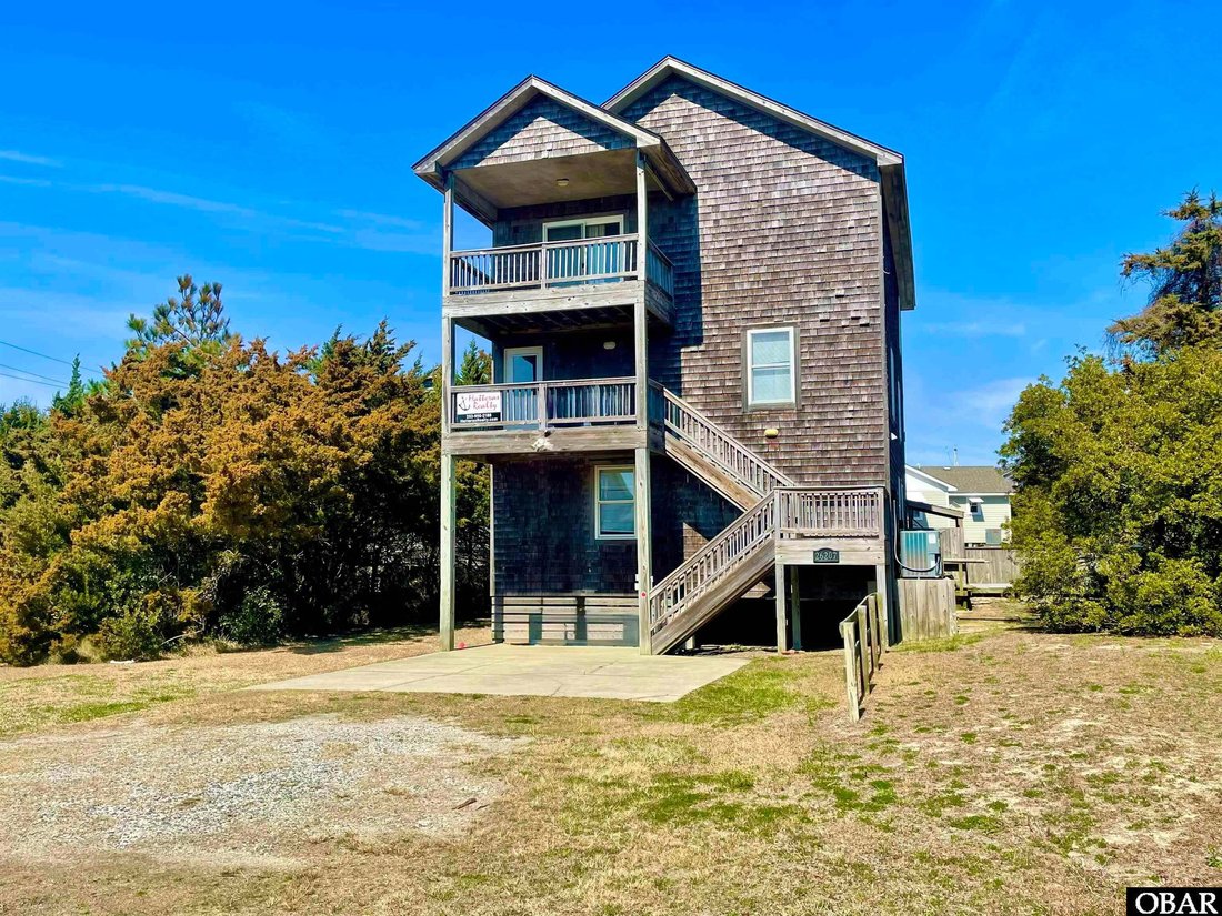 House in Waves, North Carolina, United States 1 - 17358771