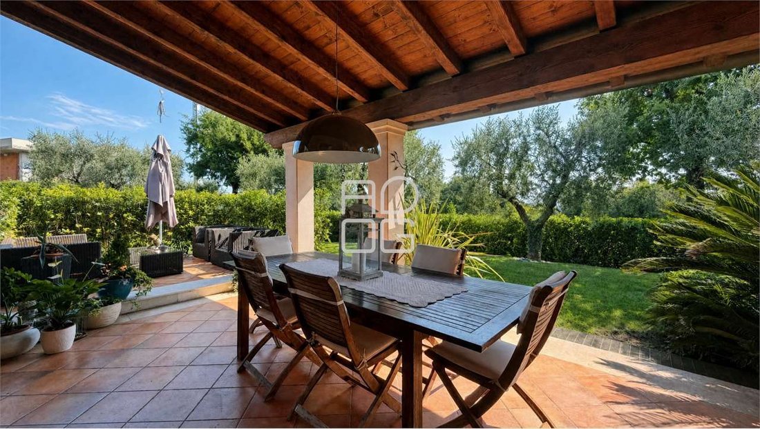 Villa in Maguzzano, Lonato del Garda, Lombardy 4 - 18572130