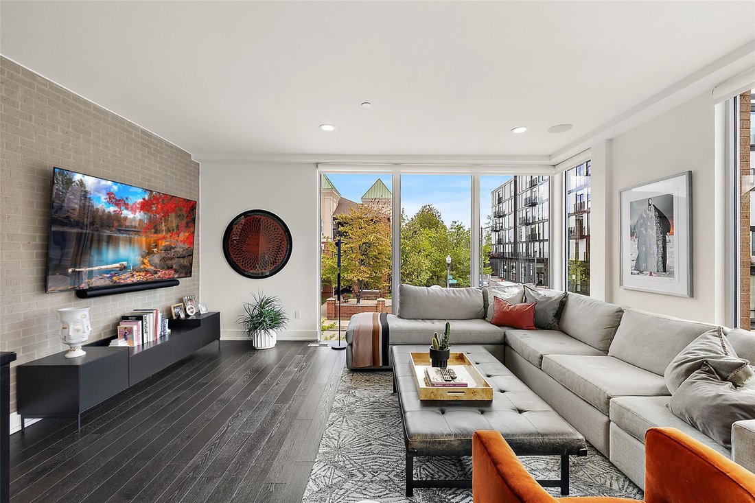 Condo in Detroit, Michigan, United States 5 - 18570106