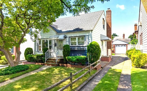 House in New York, New York, United States 1
