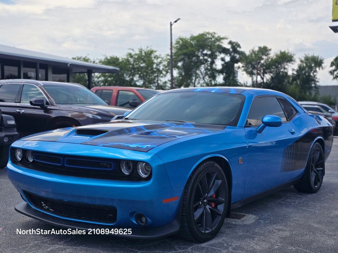Coupe in San Antonio, TX, United States 3 - 18571112