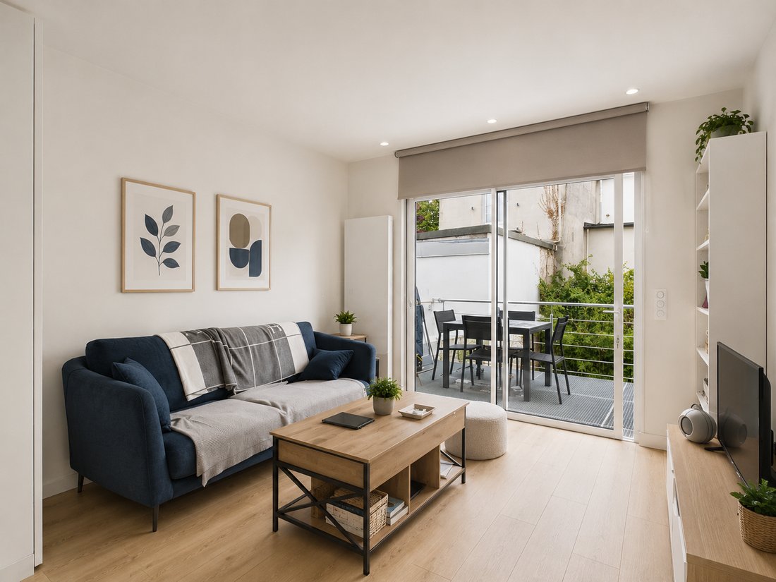 House in Nogent-sur-Marne, Ile-de-France, France 2 - 18570849