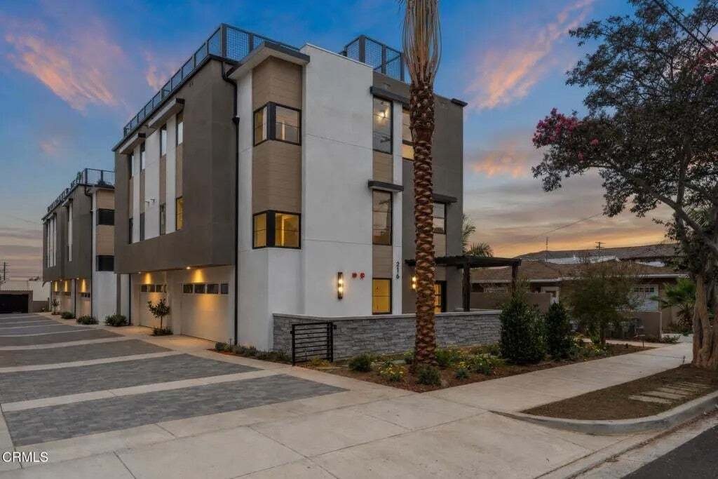 Condo in San Gabriel, California, United States 2 - 18569224