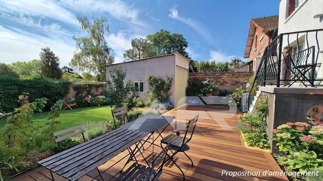 House in Chatou, Ile-de-France, France 2 - 18570871
