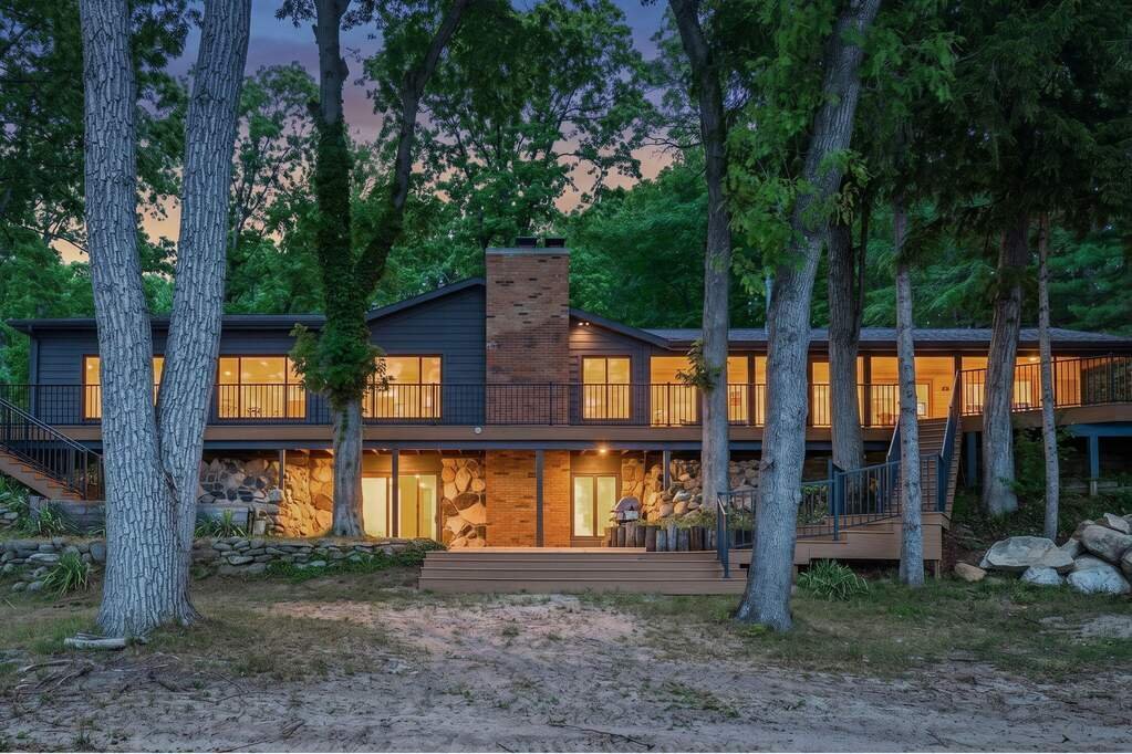 House in Edwardsburg, Michigan, United States 1 - 18570314