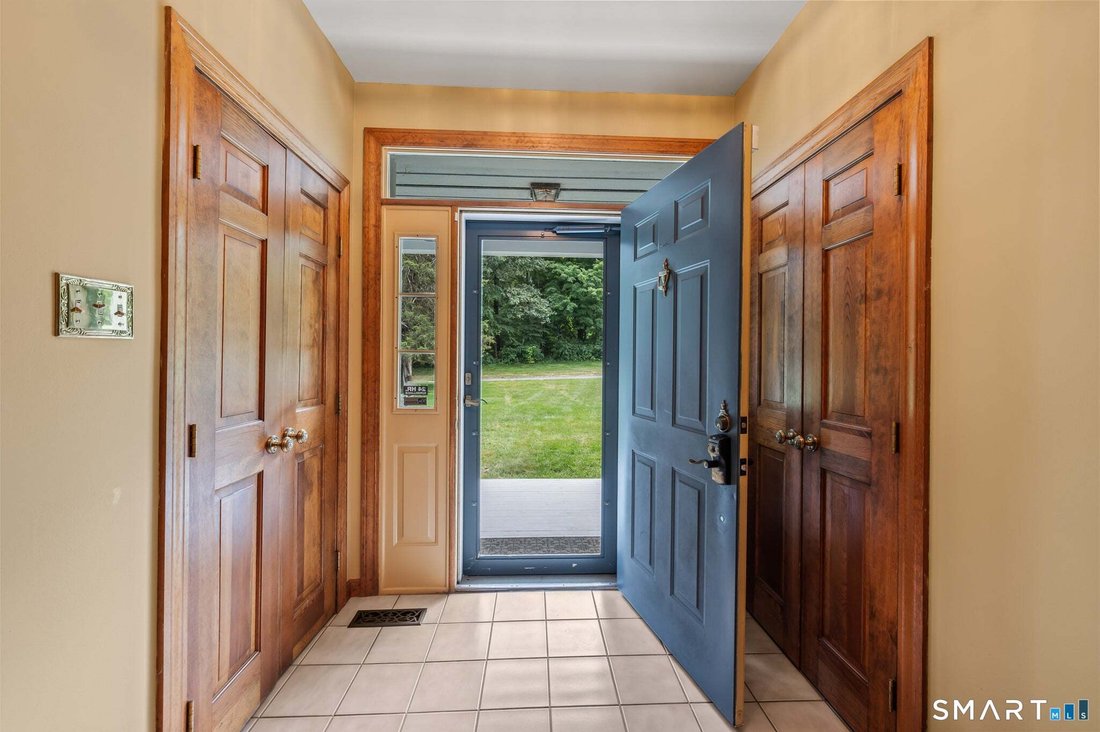 House in Southbury, Connecticut, United States 3 - 18566960