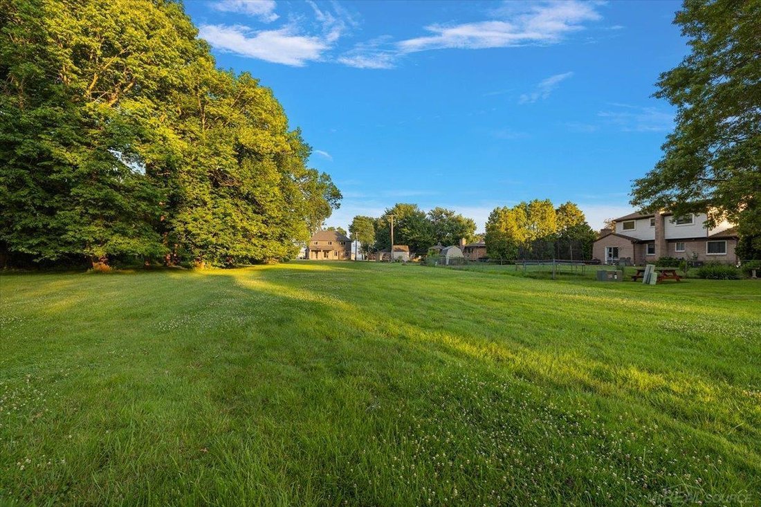 House in New Baltimore, Michigan, United States 5 - 18573402