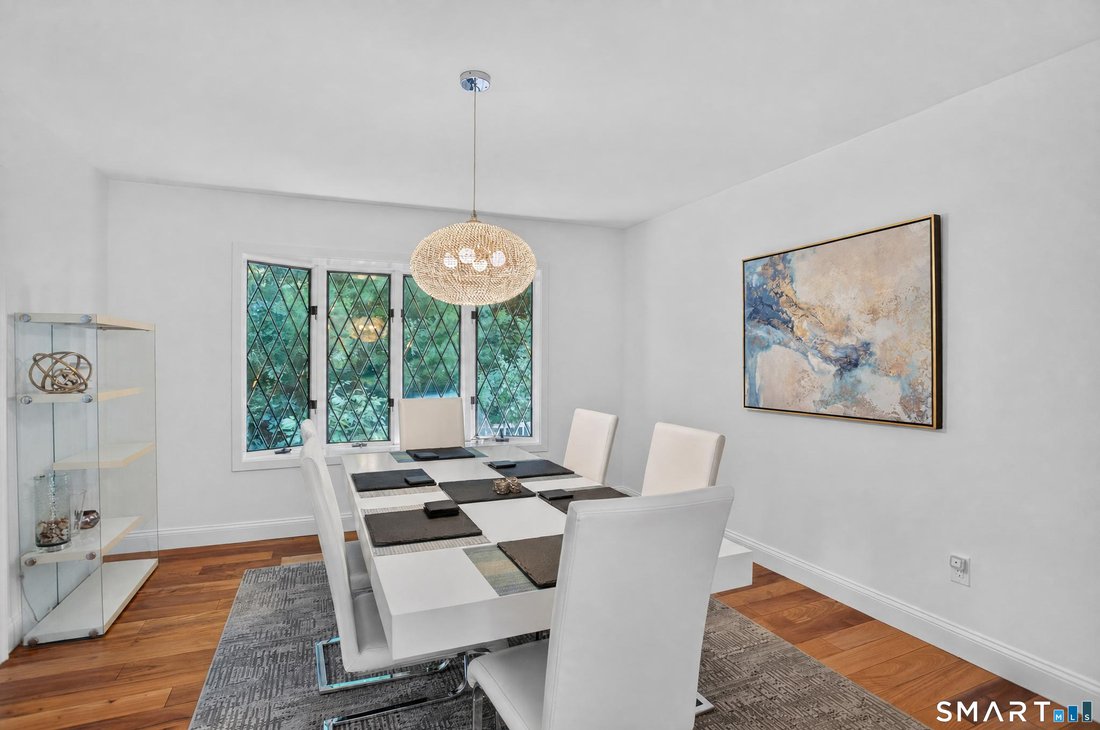 House in Trumbull, Connecticut, United States 5 - 18572788