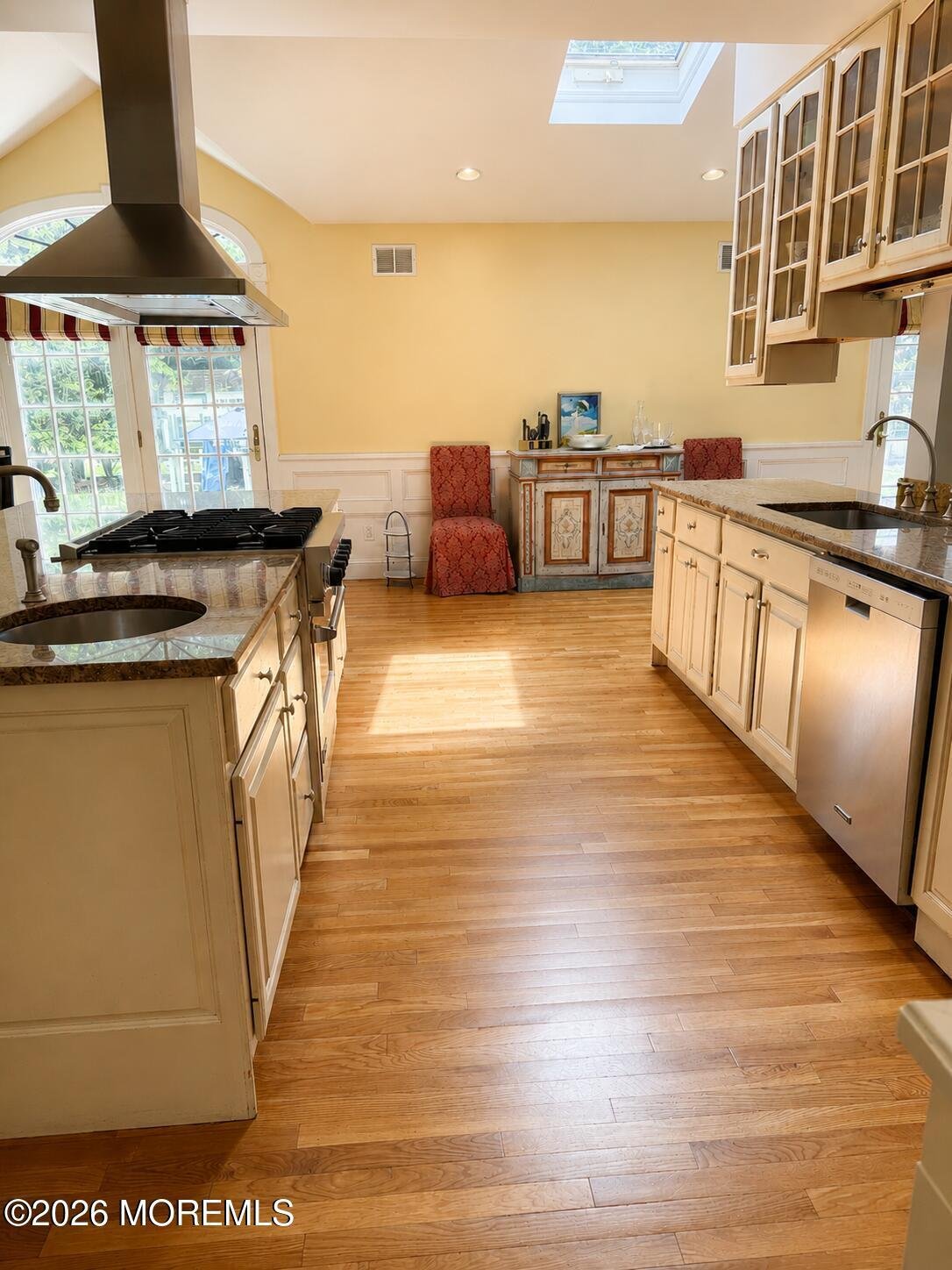 House in Lincroft, New Jersey, United States 5 - 18568492
