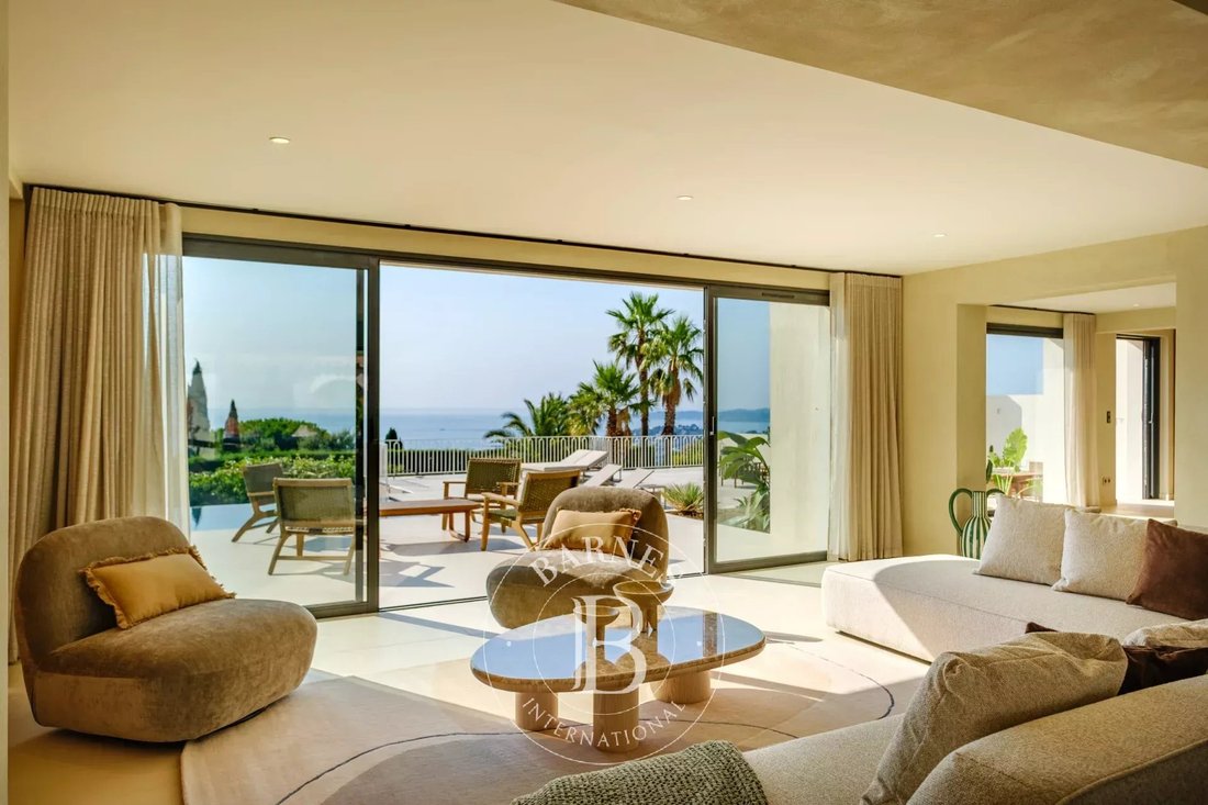 Villa in Nartelle-Noyer-Bellevue-bd des Sardinaux, Sainte-Maxime, France 4 - 12526055