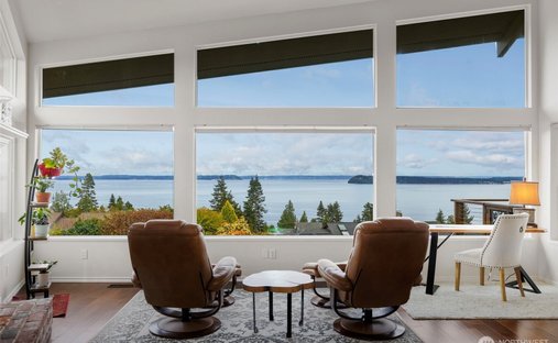 House in Port Ludlow, Washington, United States 1