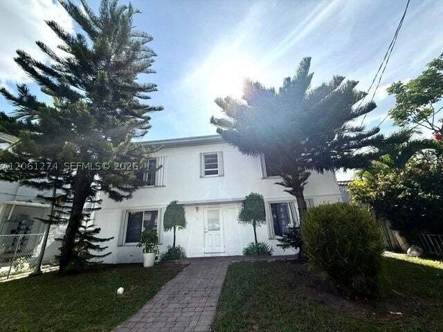 Miami Beach, Florida, United States 1 - 18542902