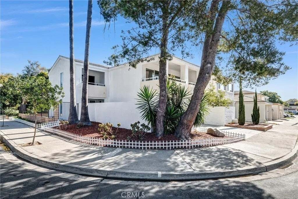 Condo in Irvine, California, United States 2 - 18570735