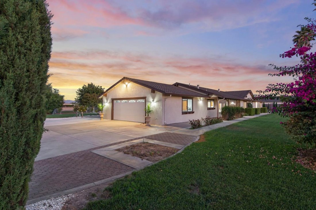 House in Hollister, California, United States 5 - 18570726