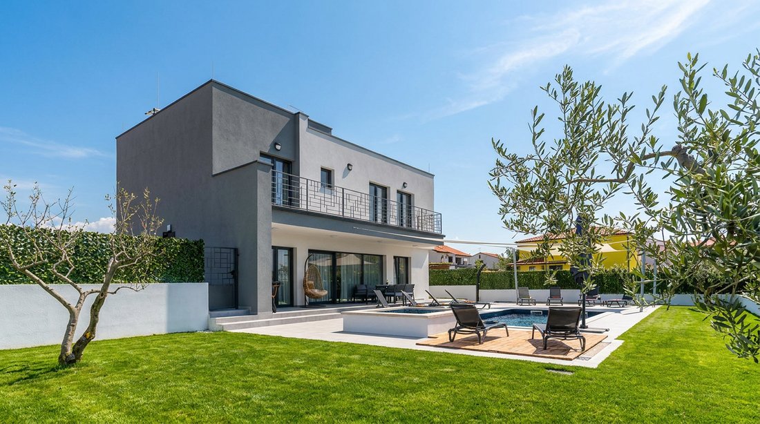 Villa in Porec, Istria County, Croatia 1 - 18572522