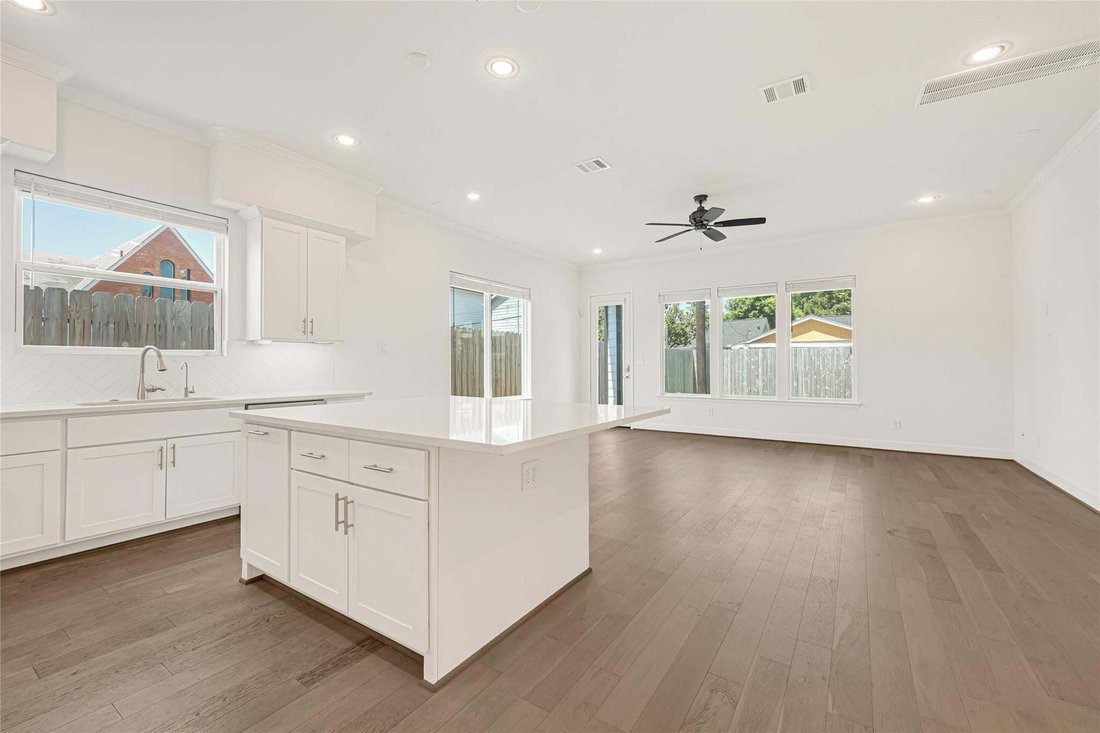 House in Houston, Texas, United States 4 - 18567650