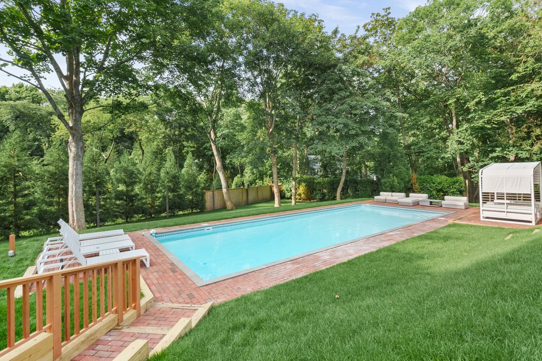 East Hampton, New York, United States 3 - 18569510