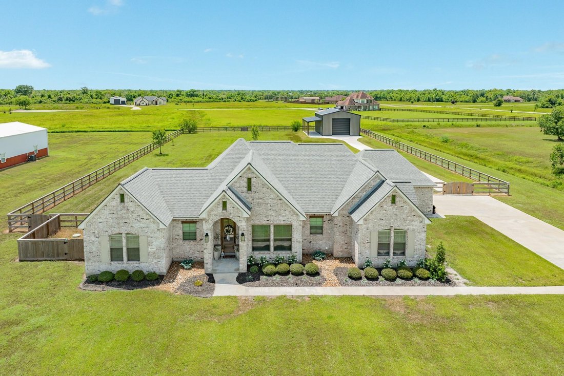 House in Clute, Texas, United States 2 - 18569178