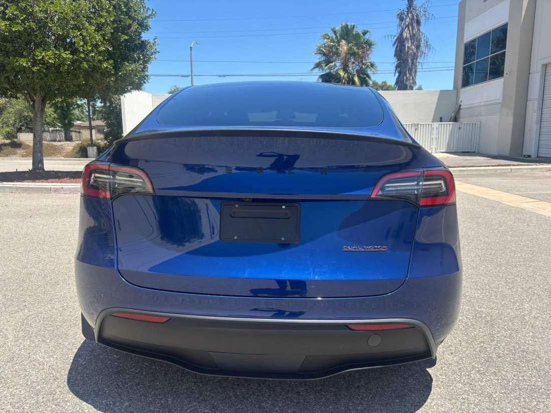 Suv in Corona, CA, United States 5 - 18569865
