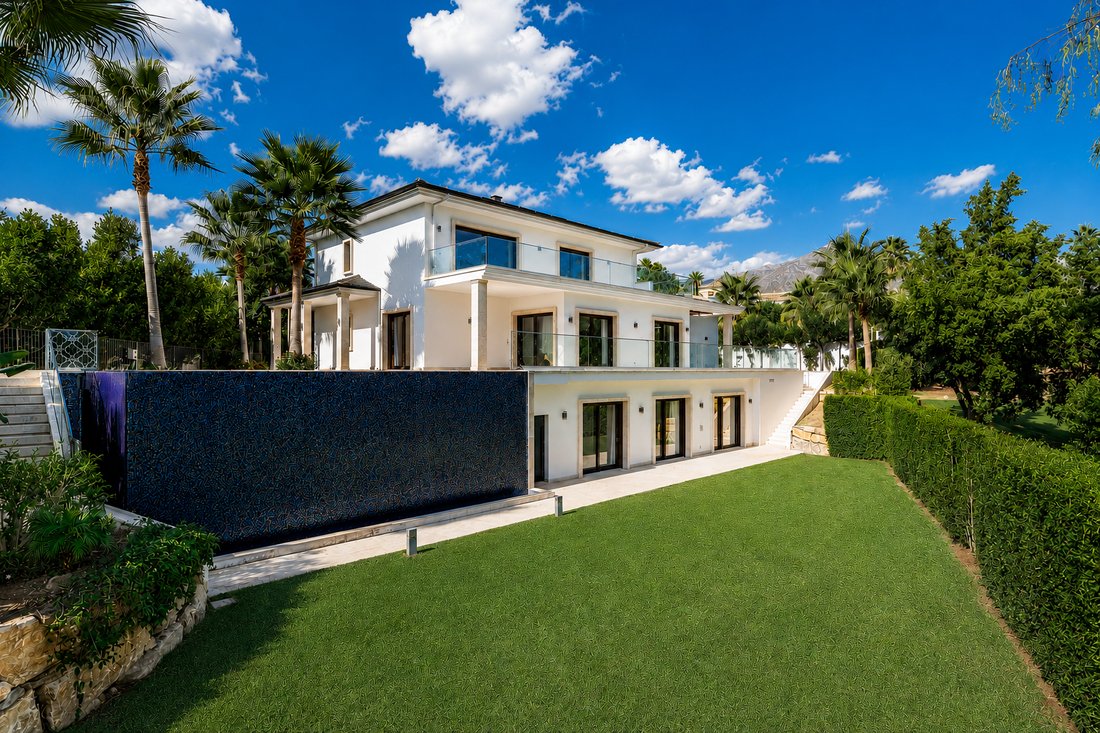 Villa in Nueva Andalucia, Marbella, Spain 1 - 18571612