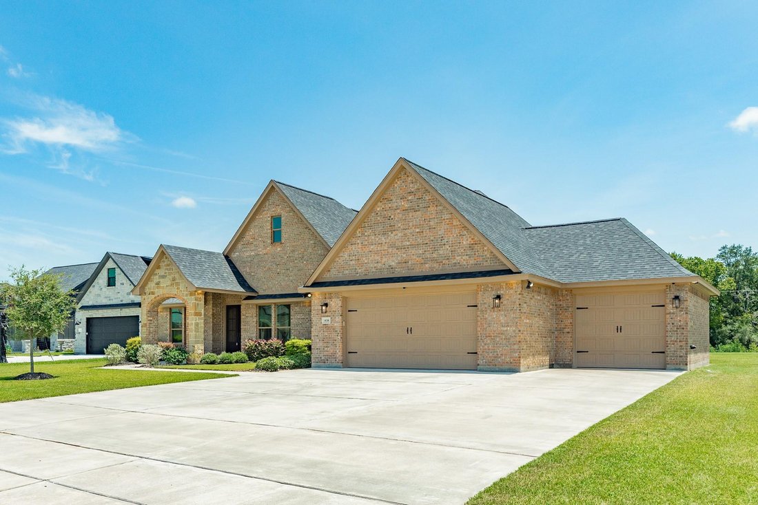 House in Angleton, Texas, United States 3 - 18571570
