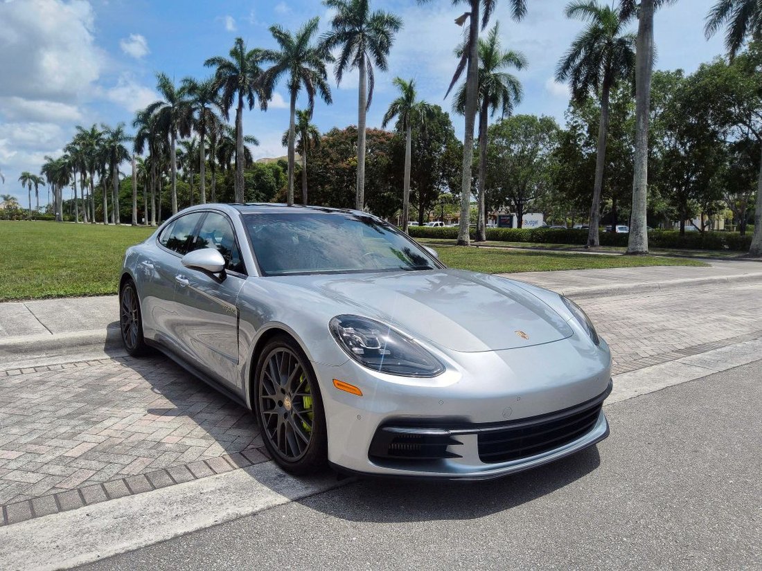 Sedan in Pompano Beach, FL, United States 1 - 18569944