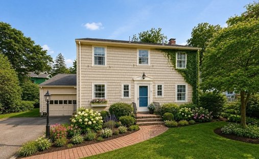 House in Wayland, Massachusetts, United States 1