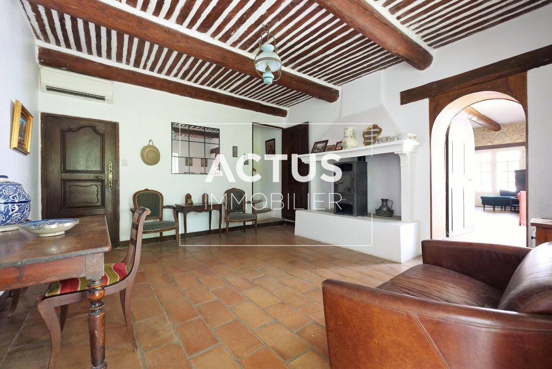 House in Lamanon, Provence-Alpes-Côte d'Azur, France 5 - 18569535
