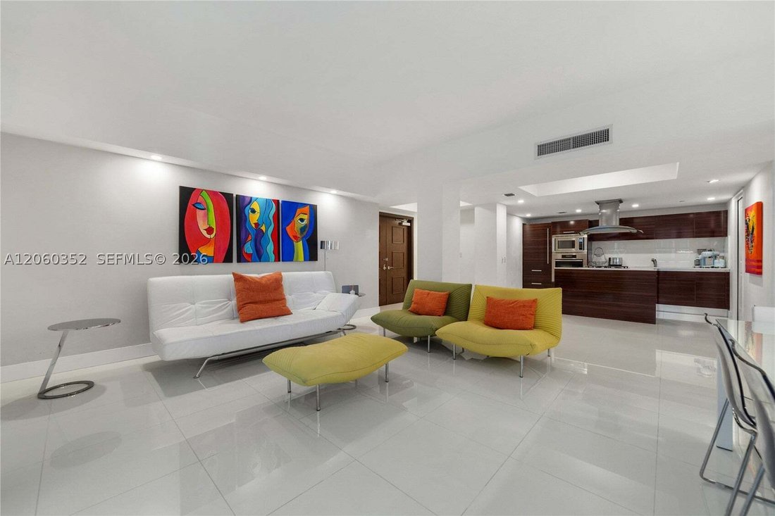 Condo in Miami Beach, Florida, United States 5 - 18573434