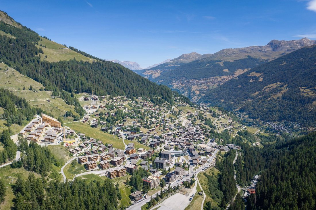 Apartment in Anniviers, Valais, Switzerland 4 - 15759884